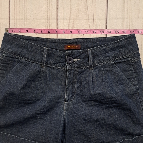 LEE One True Fit Lower On The Waist Shorts Size 12 M - Picture 2 of 10